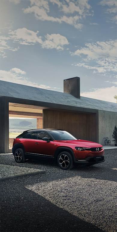 EIN PLUG-IN HYBRID, DER IMMER ELEKTRISCH FÄHRT